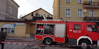 Pożar w centrum Miastka. Płonie budynek po dawnym klubie Prestige Club