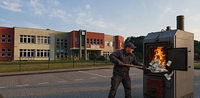 Szkoła w Miastku ogrzewana olejem za ponad 234 tys. zł. Czy to ma sens?