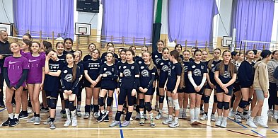 Siatkarki UKS MORENA Miastko nie do zatrzymania – grad medali w Bytowie