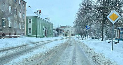 Niebezpieczeństwo na ulicy Dworcowej: Spór o odśnieżanie