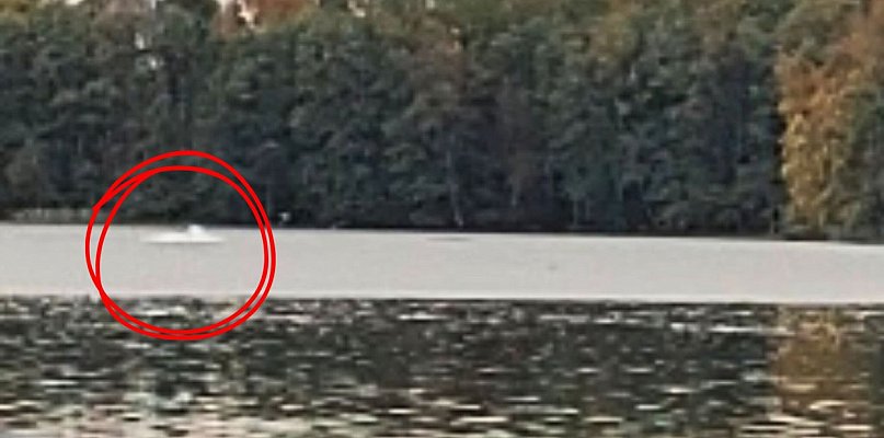 ALARM Z WOŁCZY WIELKIEJ. „Pływa łódka spalinowa!”. PZW: Zakazu nie ma! - 17383