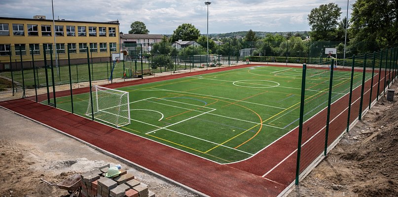 Miastko mówi jasno. Mieszkańcy chcą NOWEGO BOISKA przy „trójce” - 17641