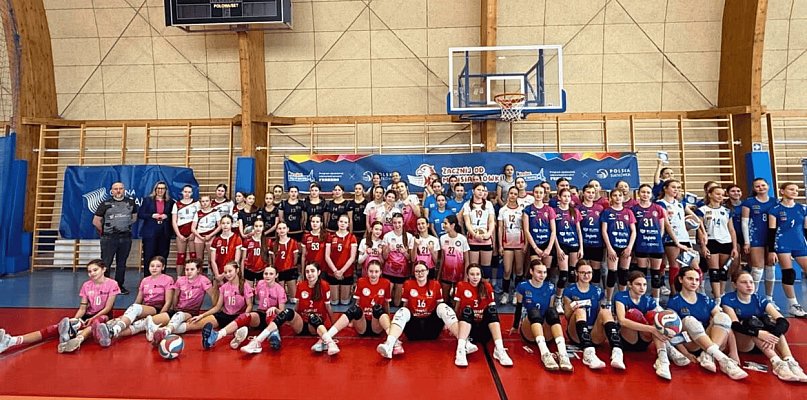 Miastko w czołówce turnieju w Kosakowie. Cztery zwycięstwa naszych siatkarek?