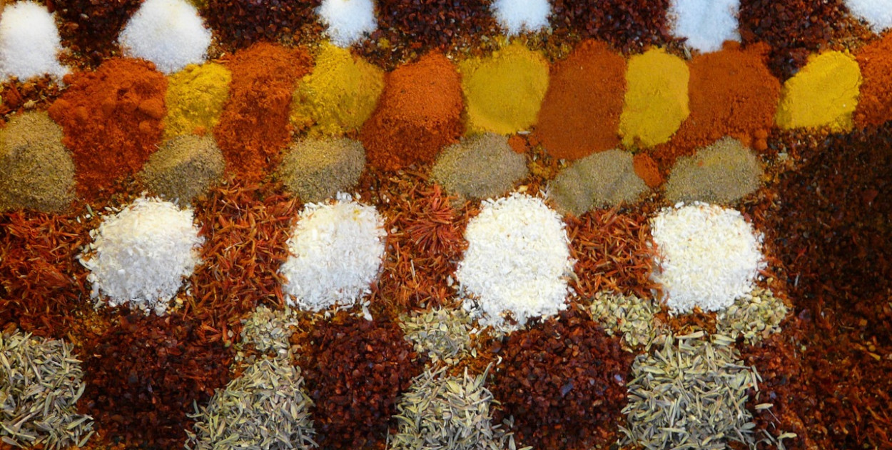 Masz w kuchni tę przyprawę? GIS alarmuje – może szkodzić zdrowiu