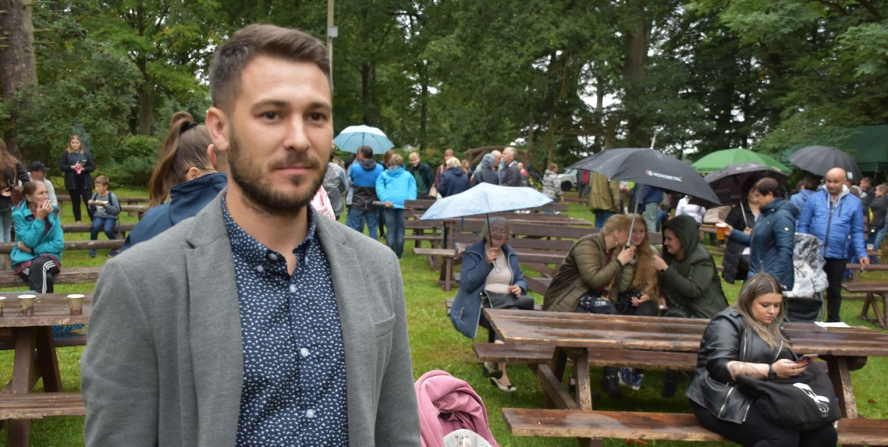 Adrian Kundro rezygnuje z pełnienia mandatu radnego