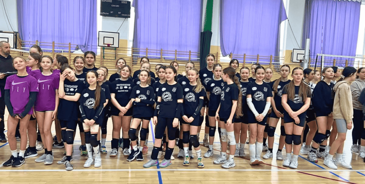 Siatkarki UKS MORENA Miastko nie do zatrzymania – grad medali w Bytowie