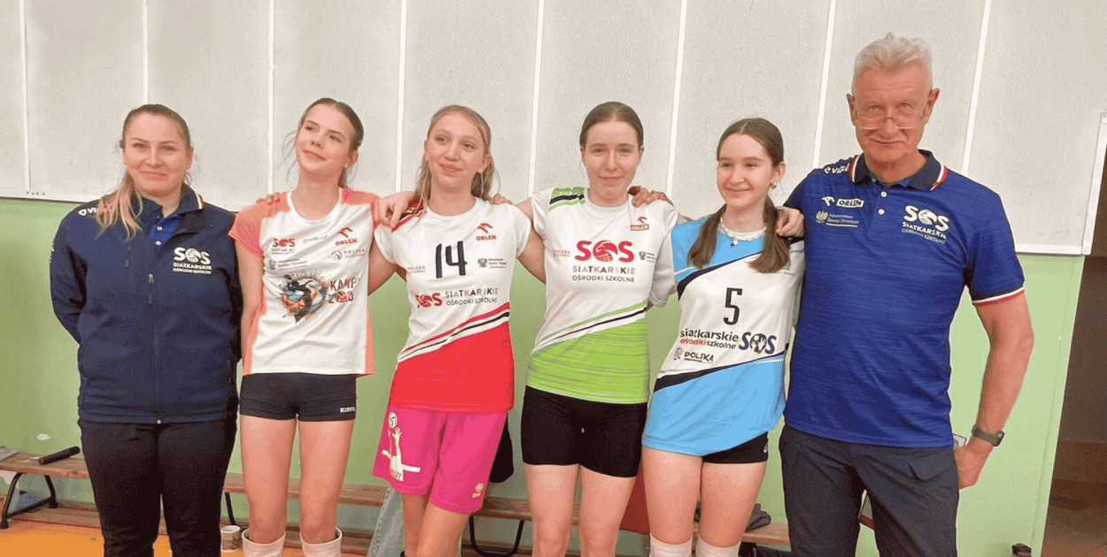 Miasteckie siatkarki rozbiły bank! Zofia i Bianka w kadrze regionalnej!